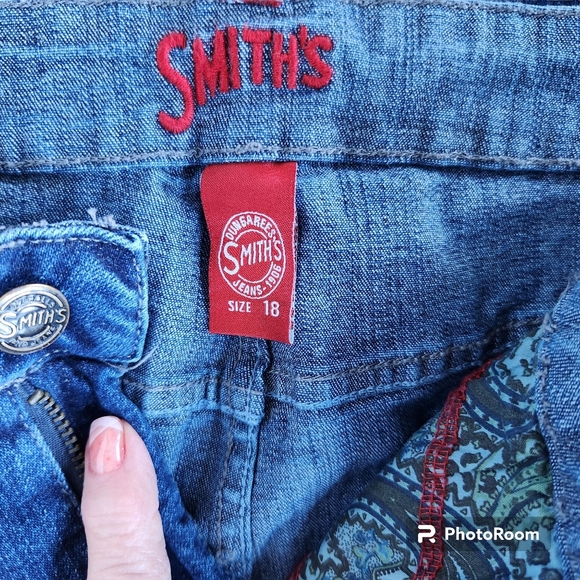 NWT Smith's Dungarees Marilyn Fit Stretch Blue Denim Straight Leg Jeans  18 - Picture 8 of 13